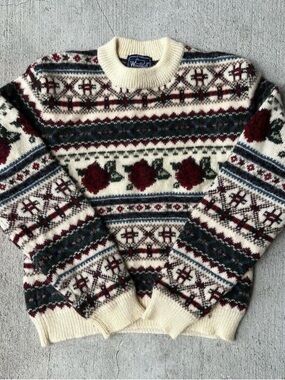 Vintage Woolrich Women’s Fair Isle Sweater Roses Isle Pattern Wool